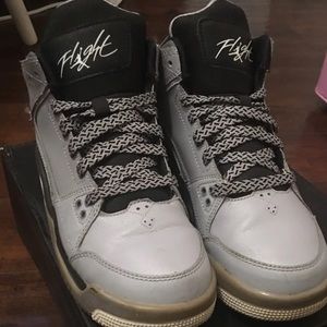 Nike Flights youth size 5